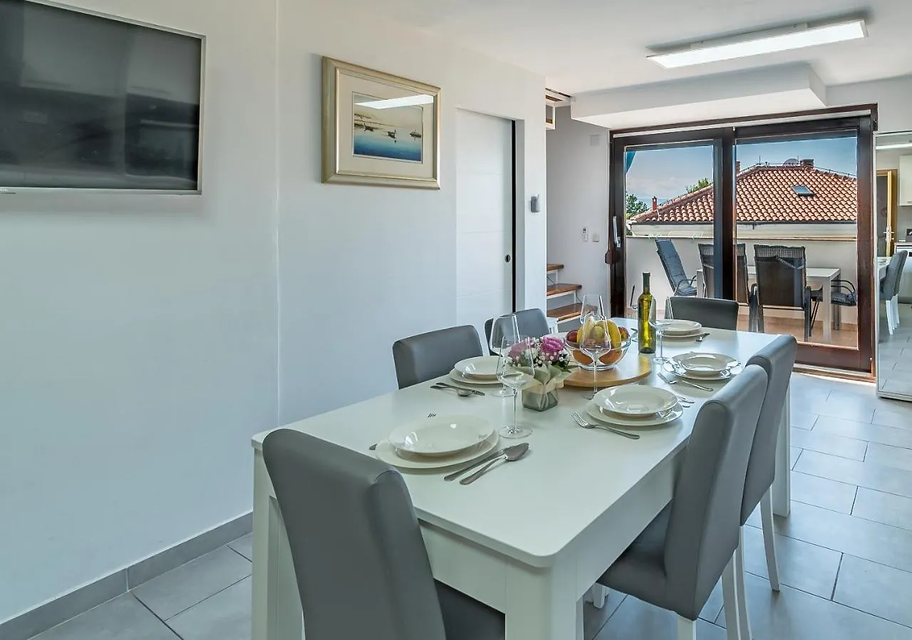 Apartman Ipa Apartment Vantacici