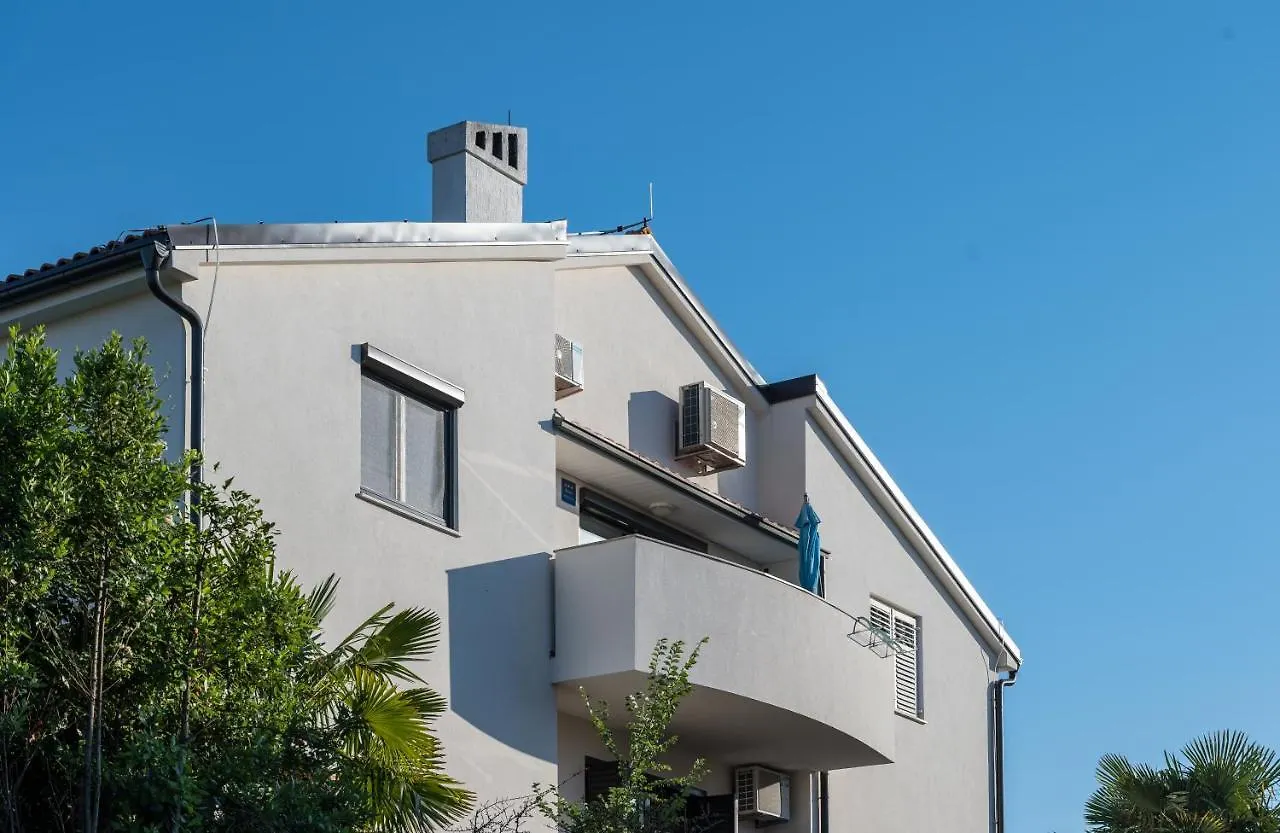 Apartman Ipa Apartment Vantacici