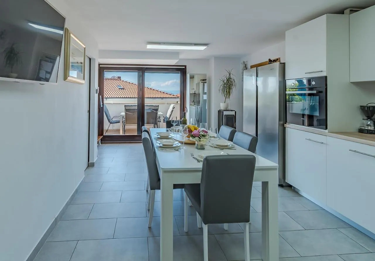 Apartman Ipa Apartment Vantacici