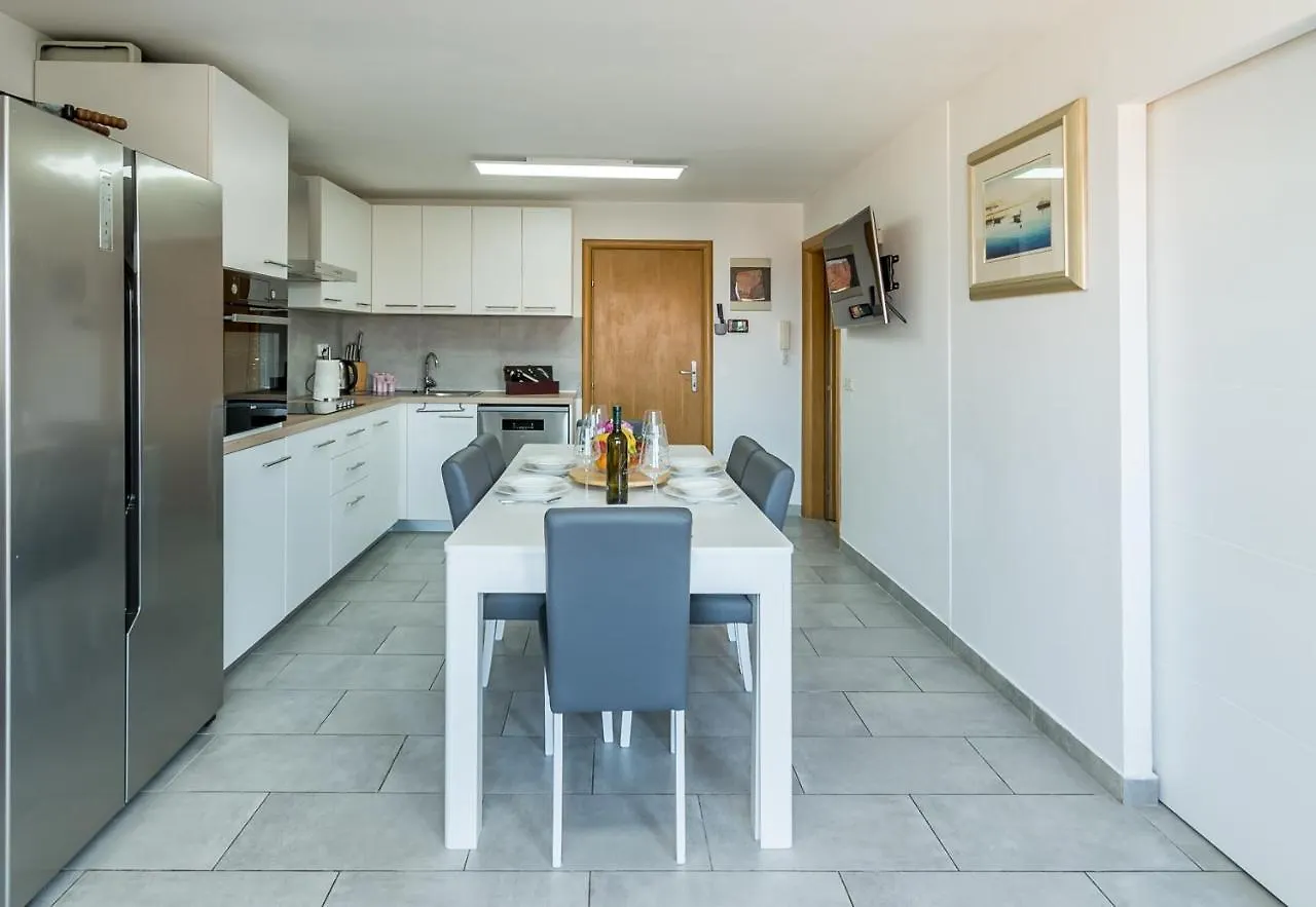 Apartman Ipa Apartment Vantacici 0*,  Croatia