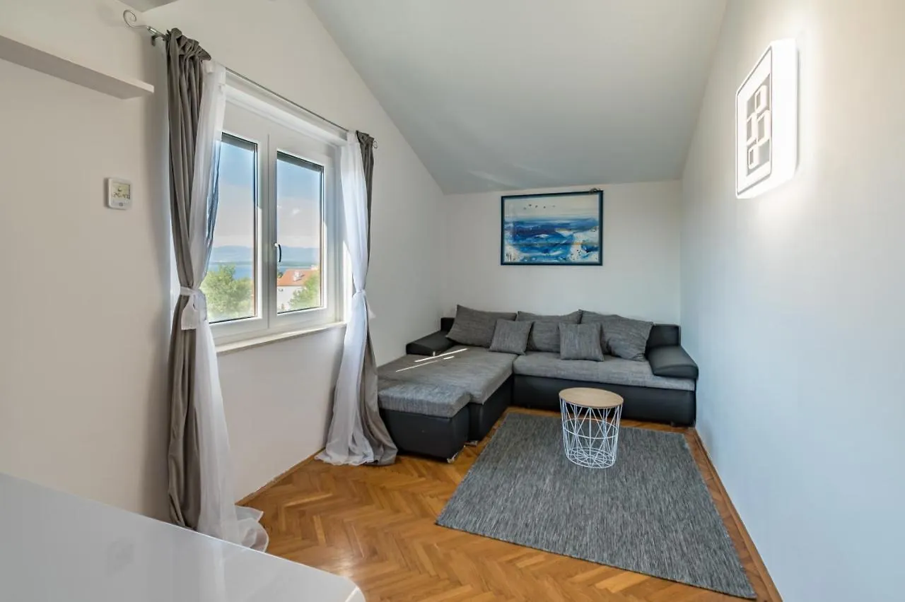 Apartman Ipa Apartment Vantacici